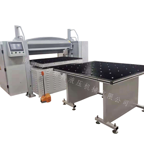 TYSK-1300型數(shù)控折邊機